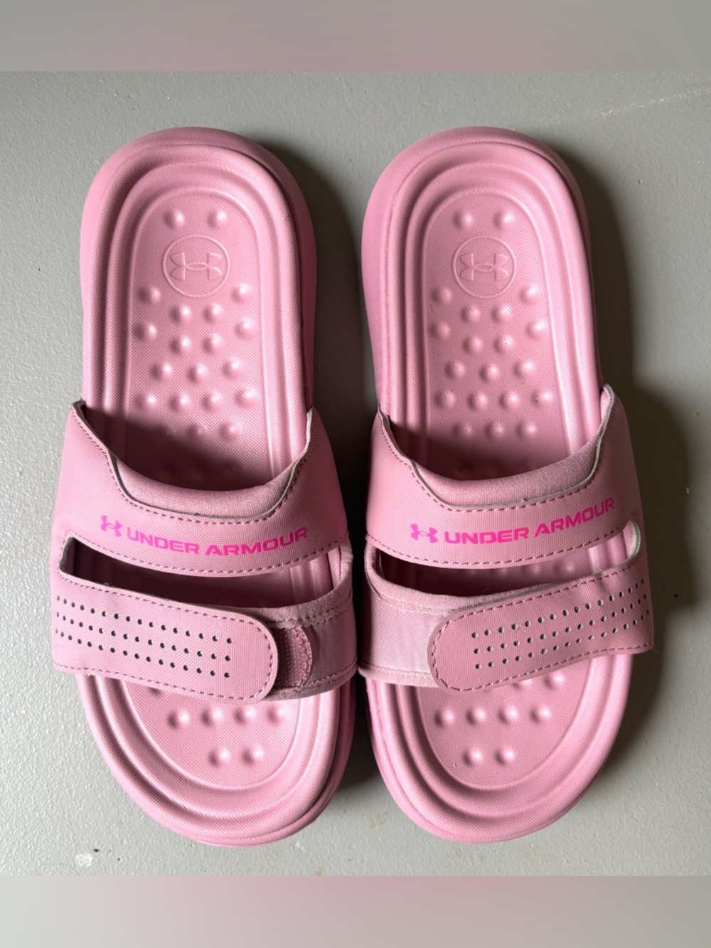 Under Armour Ansa Studio Pink Slides Women’s Size 7 Sandals 3025045-602 LIKE NEW